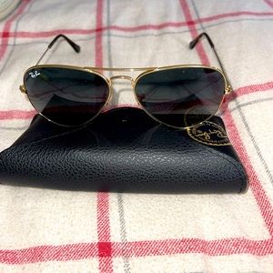 Ray ban Aviator sunglasses